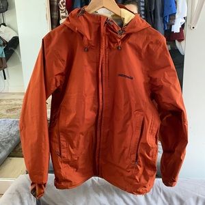 Patagonia windbreaker/rain jacket!